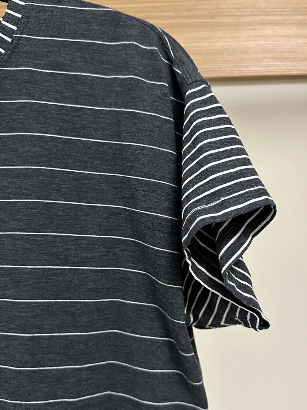 Lululemon Cates Tee - Picture 9 of 11